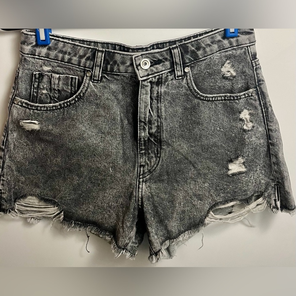 Zara Cut-Off Denim Shorts